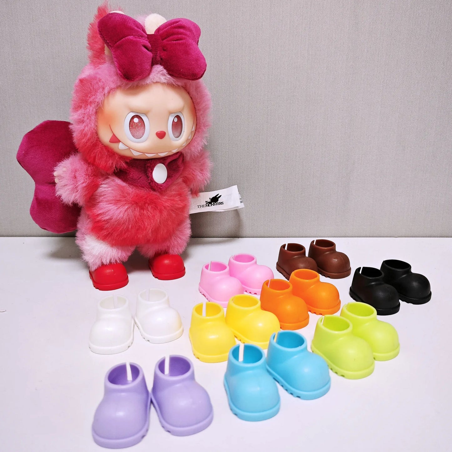 Labubu Shoes – Cute Rain Boots for 17cm Labubu Dolls (V1, V2, V3)